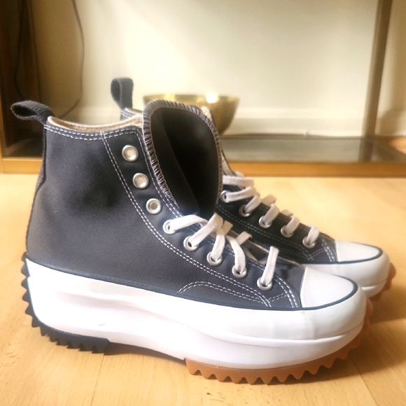 Converse Run Star Hike Canvas Platform Sneakers NEW - Picture 1 of 7